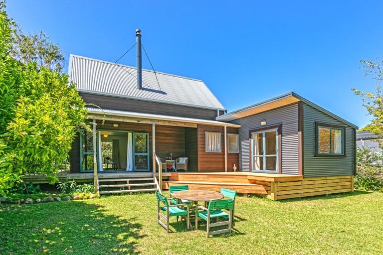 Photo of property in 35 Michelle Lane, Hahei, Whitianga, 3591