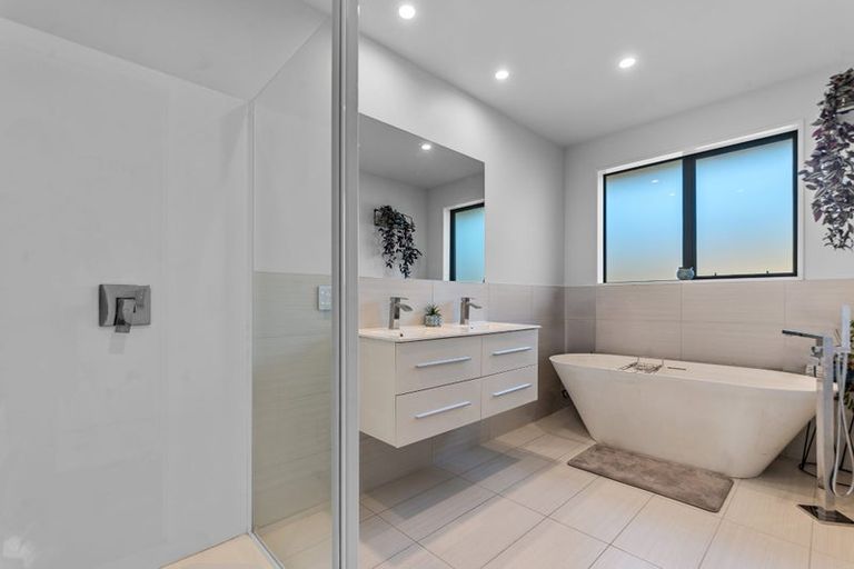 Photo of property in 19 Wakeman Way, Kaiapoi, 7630