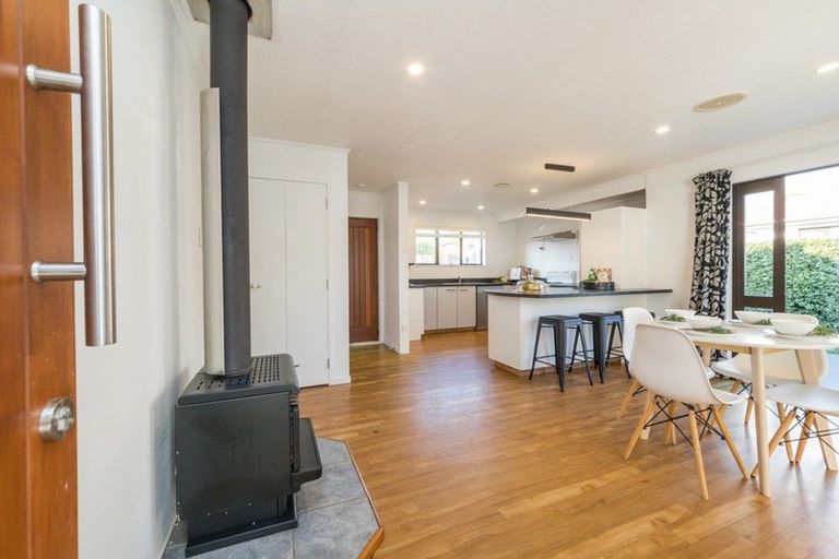 Photo of property in 52a Benmore Avenue, Cloverlea, Palmerston North, 4412