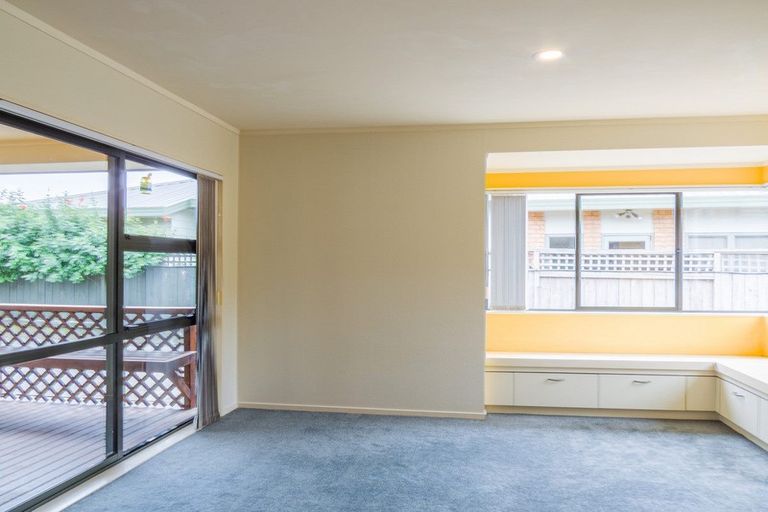 Photo of property in 7 Edgewater Grove, Whakatane, 3120