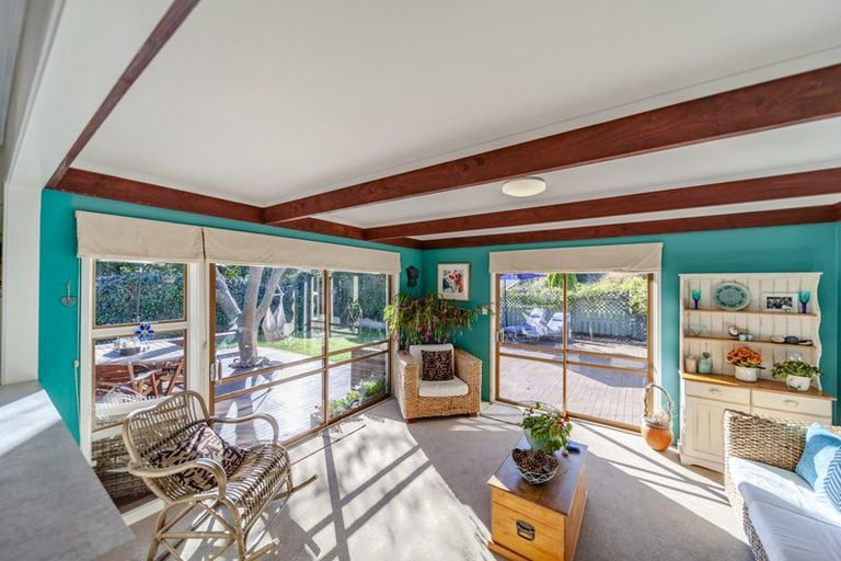 Photo of property in 74 Greenwood Road, Havelock North, 4130