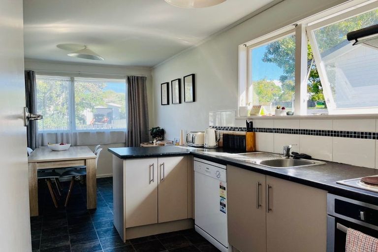 Photo of property in 24 Frangipani Avenue, Manurewa, Auckland, 2102