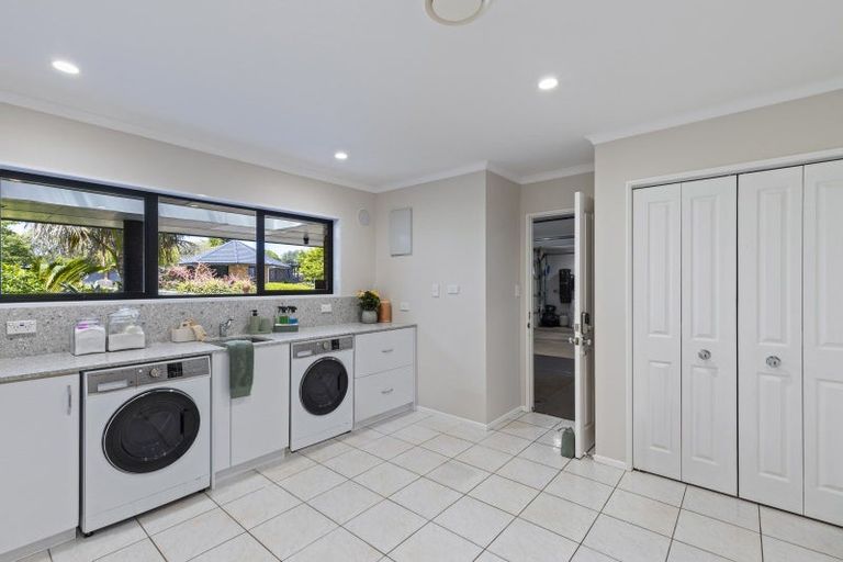 Photo of property in 1179 Devon Road, Bell Block, New Plymouth, 4373
