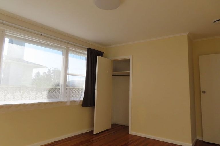 Photo of property in 60 Beazley Avenue, Paparangi, Wellington, 6037
