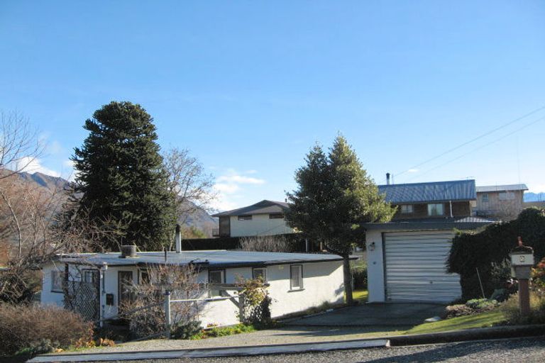 Photo of property in 2 Matai Road, Wanaka, 9305