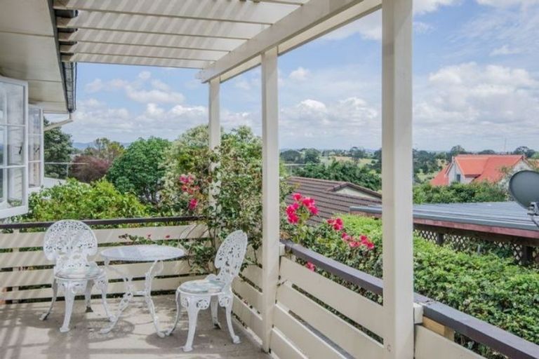 Photo of property in 484 Te Atatu Road, Te Atatu Peninsula, Auckland, 0610