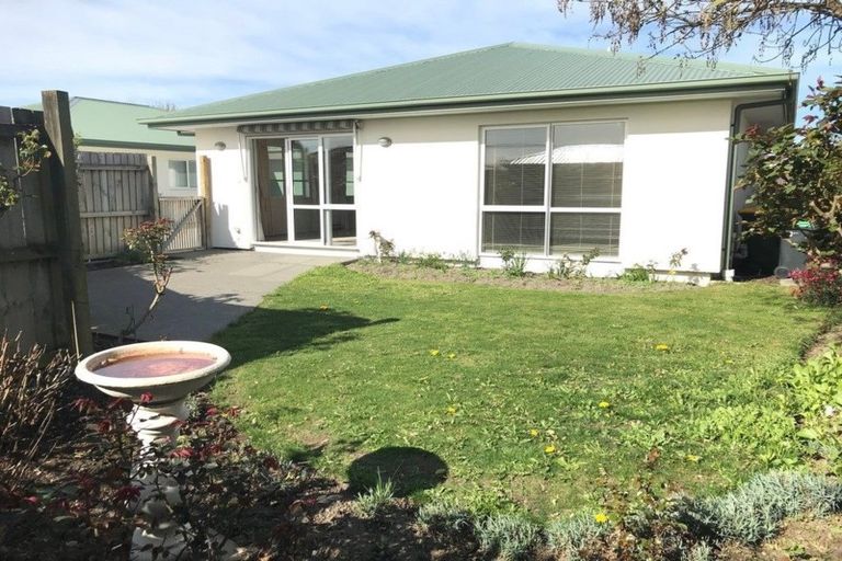 Photo of property in 41b Vivian Street, Burwood, Christchurch, 8083
