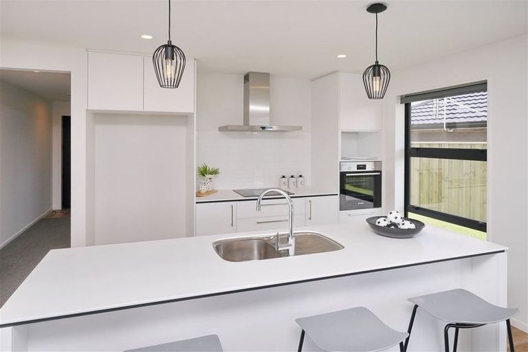 Photo of property in 7 Jasmine Street, Woodend, 7610