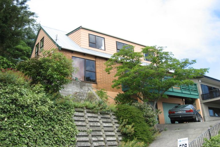Photo of property in 8 Gilmour Terrace, Lyttelton, 8082
