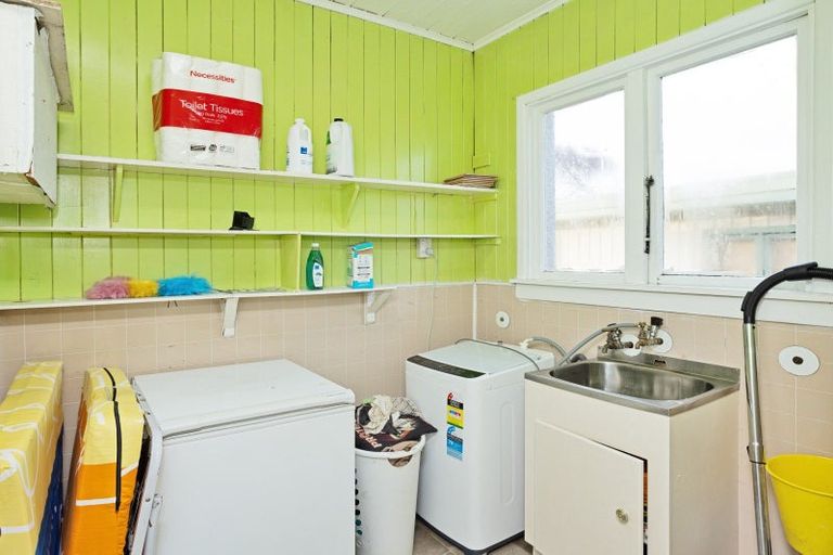 Photo of property in 25 Brown Street, Strathern, Invercargill, 9812