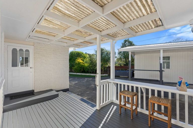 Photo of property in 54 Freemans Road, Otaki, 5512