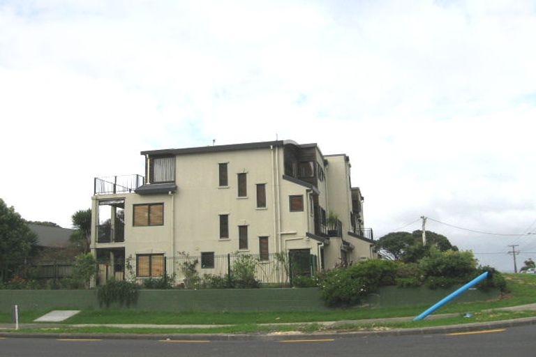Photo of property in 3/108 Mokoia Road, Birkenhead, Auckland, 0626