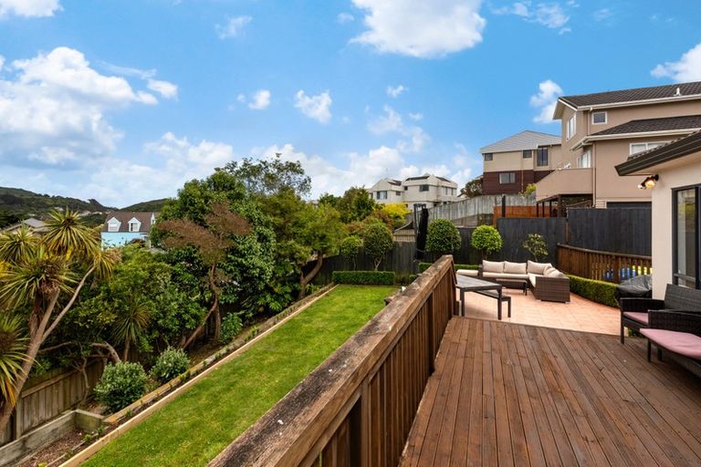 Photo of property in 6 Saunders Close, Whitby, Porirua, 5024