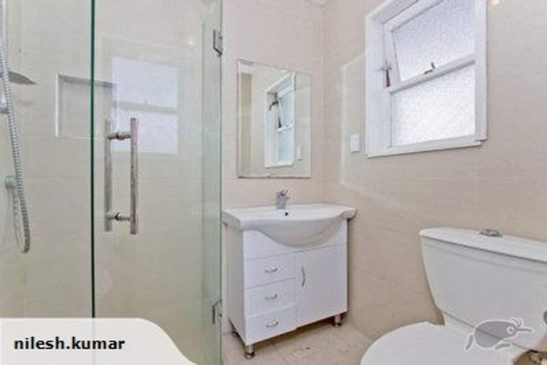 Photo of property in 1/16 Parker Avenue, New Lynn, Auckland, 0600