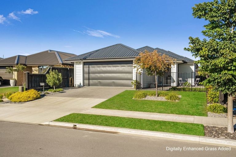 Photo of property in 25 Waituna Street, Pegasus, 7612