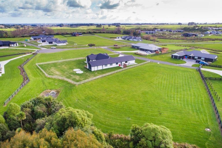 Photo of property in 75 Hartwell Drive, Kelvin Grove, Palmerston North, 4470