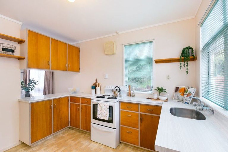 Photo of property in 6 Downing Street, Crofton Downs, Wellington, 6035