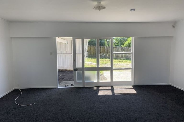 Photo of property in 3/33 Ashlynne Avenue, Papatoetoe, Auckland, 2025