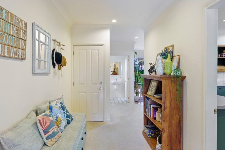 Photo of property in 101 Ngarara Road, Waikanae, 5036