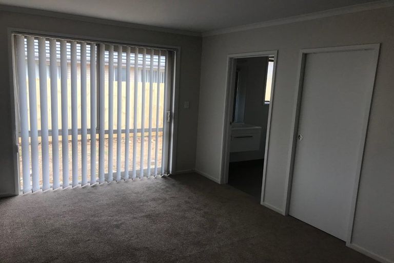 Photo of property in 19 Perla Road, Pukekohe, 2120