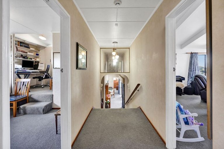 Photo of property in 71 Fantham Street, Hawera, 4610