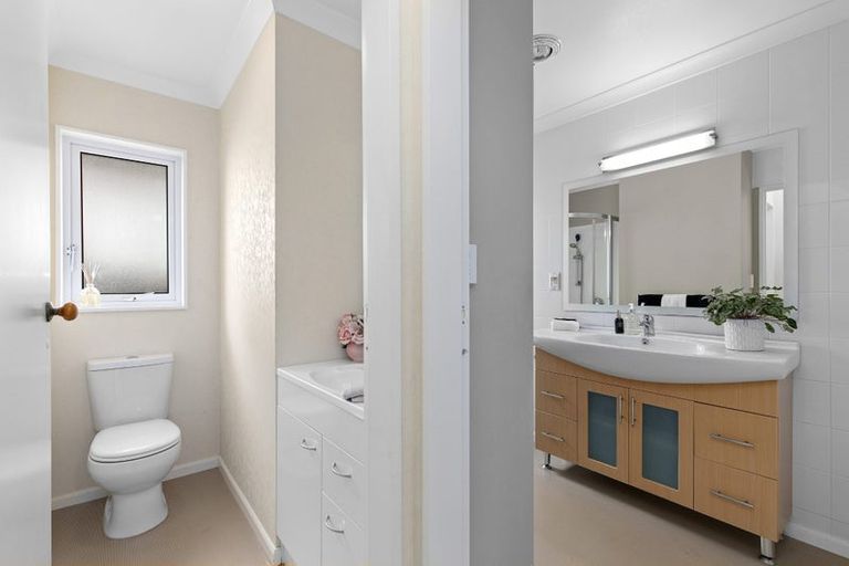 Photo of property in 31b Wai-iti Crescent, Woburn, Lower Hutt, 5010