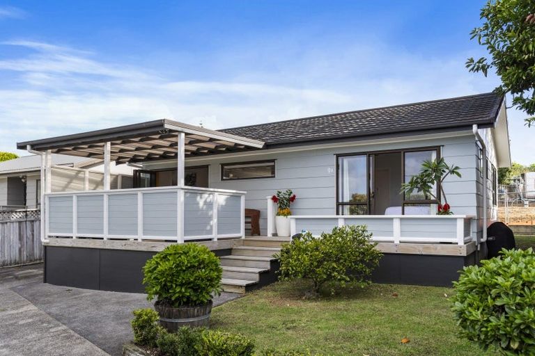 Photo of property in 2/9 Lancaster Road, Beach Haven, Auckland, 0626