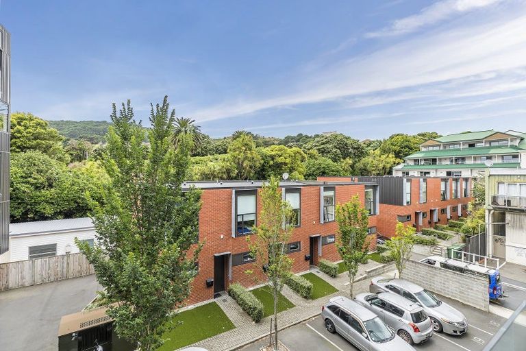 Photo of property in Nouvo Apartments, 21u3h Rugby Street, Mount Cook, Wellington, 6021