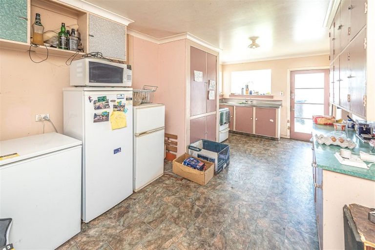 Photo of property in 80 Matai Street, Castlecliff, Whanganui, 4501