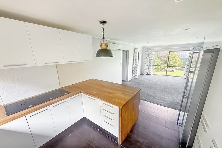 Photo of property in 111 Woodman Drive, Tawa, Wellington, 5028