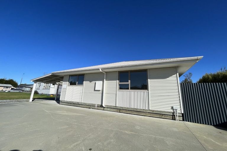 Photo of property in 37 Jollie Street, Linwood, Christchurch, 8062