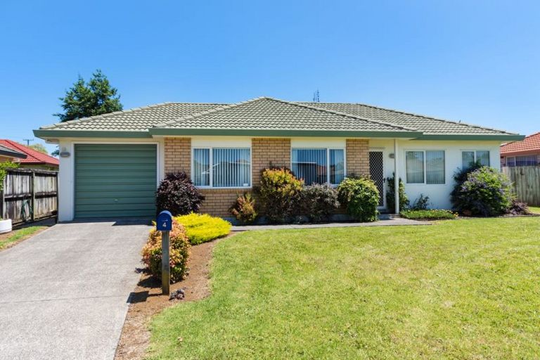 Photo of property in 4 Margarita Rise, Pukekohe, 2120