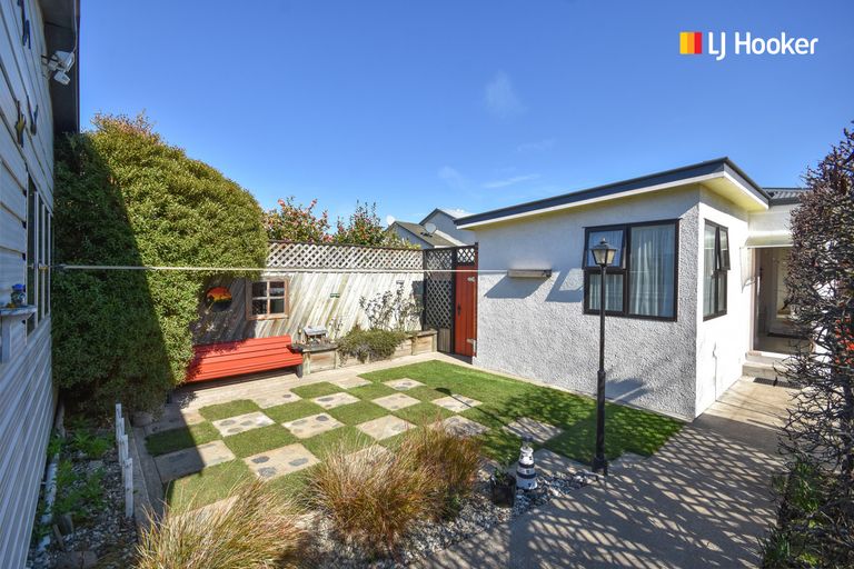Photo of property in Annie Brydon Village, 97-99 Argyle Street, Hawera, 4610