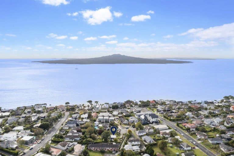 Photo of property in 55 Merani Street, Belmont, Auckland, 0622