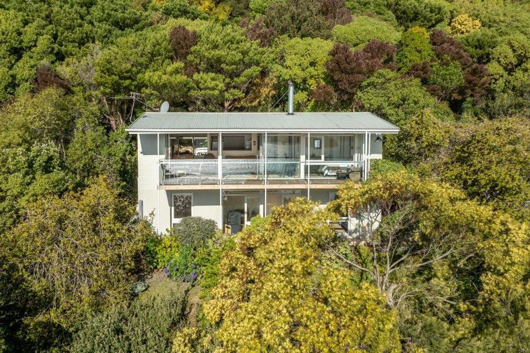 Photo of property in 348 Marine Drive, Charteris Bay, Governors Bay, 8971