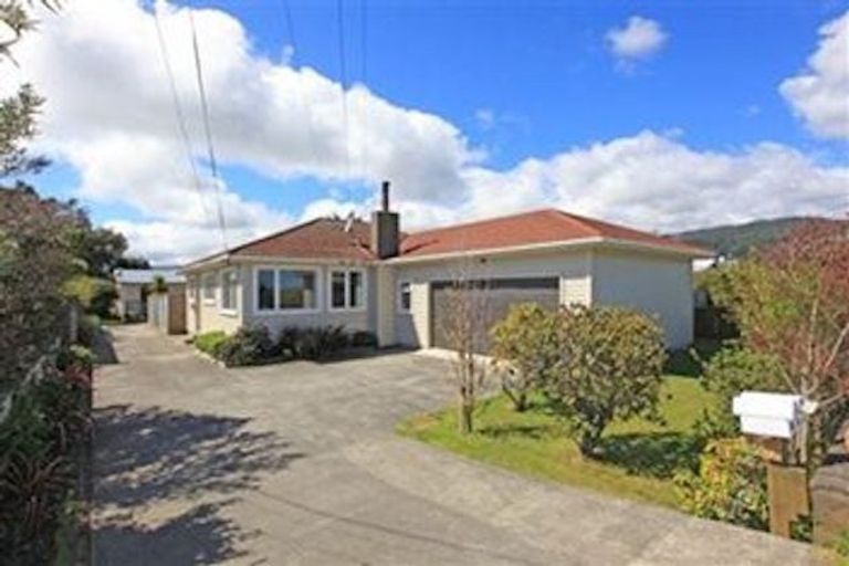 Photo of property in 68 Kapiti Road, Paraparaumu, 5032