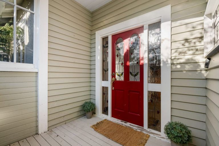 Photo of property in 65 Wiggins Street, Sumner, Christchurch, 8081