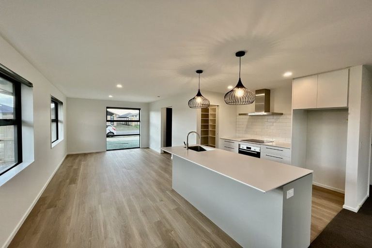 Photo of property in 9 Coach Way, Rolleston, 7614