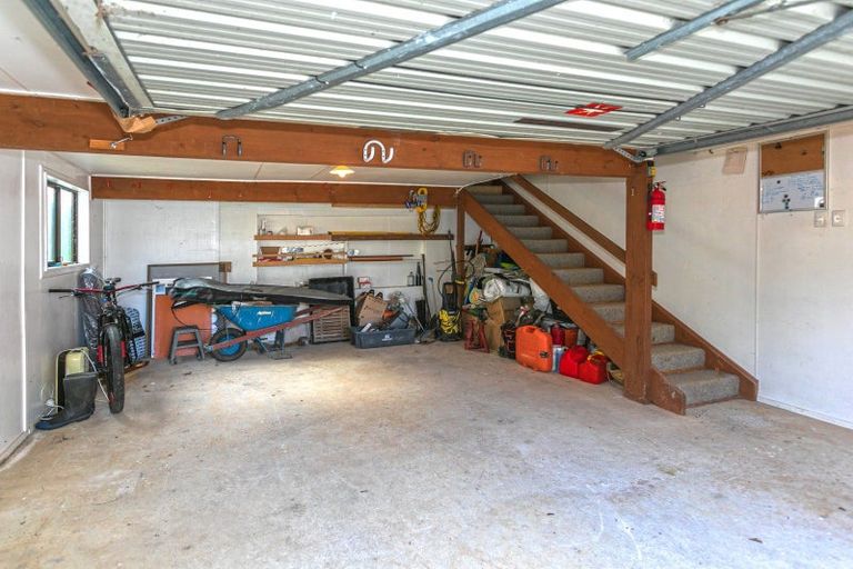 Photo of property in 195 Driving Creek Road, Coromandel, 3506