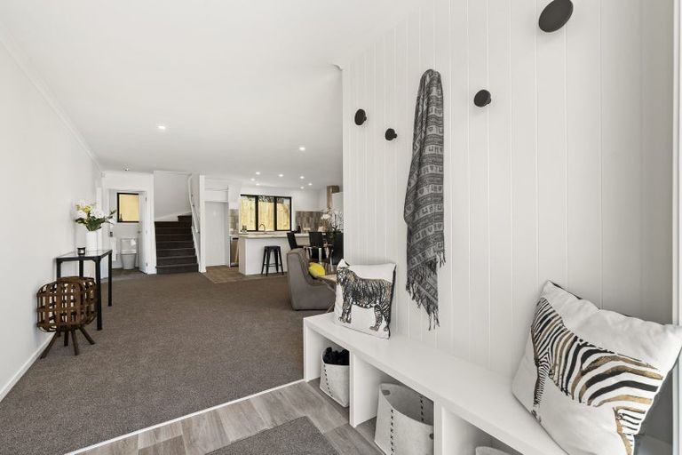 Photo of property in 30c Russell Road, Manurewa, Auckland, 2102
