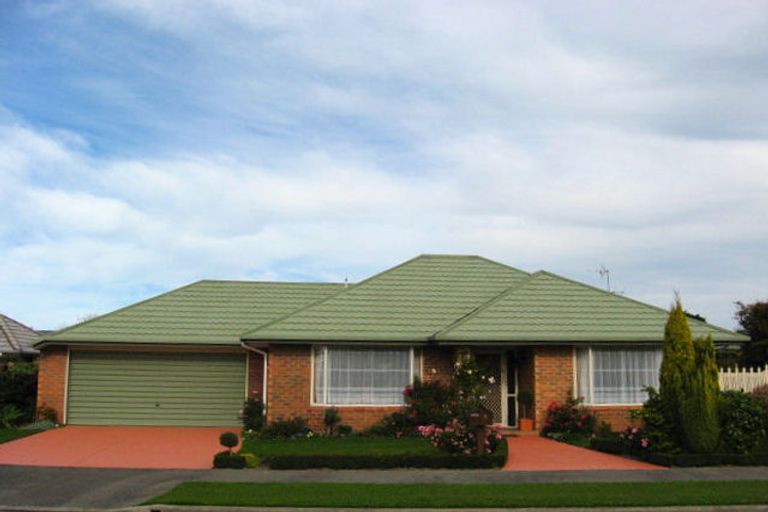 Photo of property in 5 Murfitt Place, Sockburn, Christchurch, 8042