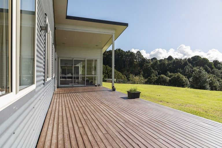 Photo of property in 160 Gray Road, Te Kamo, Kamo, 0185