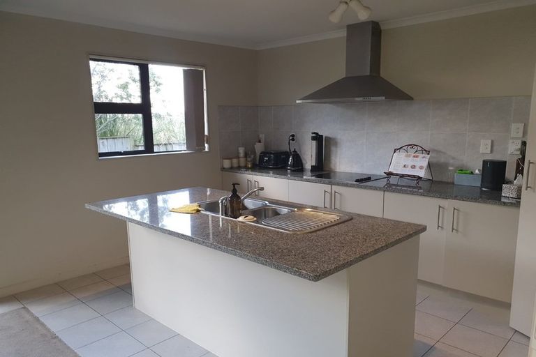 Photo of property in 91 Keri Vista Rise, Papakura, 2110