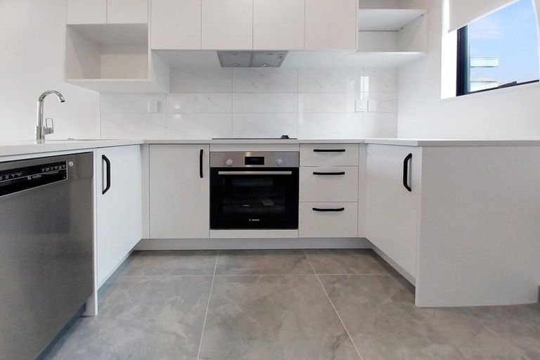 Photo of property in 22/241 Don Buck Road, Massey, Auckland, 0614