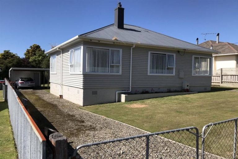 Photo of property in 9 Page Street, Stratford, 4332