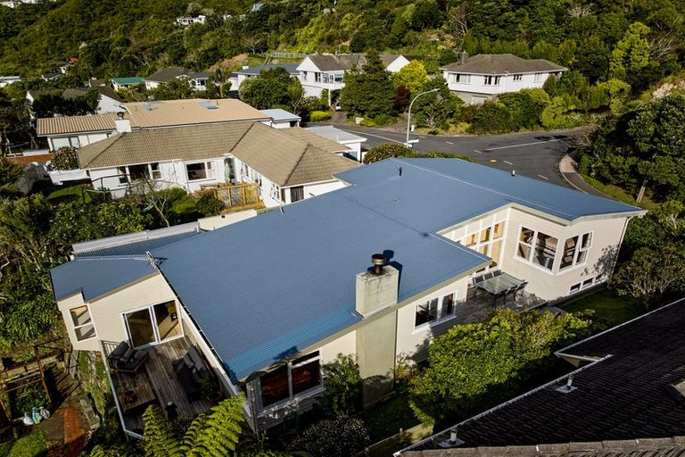 Photo of property in 33 Collier Avenue, Karori, Wellington, 6012