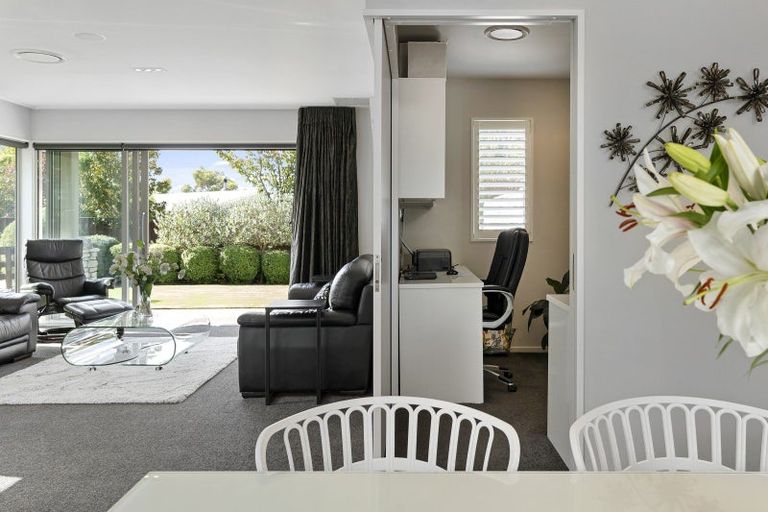 Photo of property in 97d Englefield Road, Northwood, Christchurch, 8051