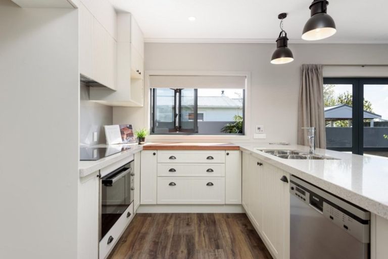 Photo of property in 17 Margaret Road, Bellevue, Tauranga, 3110