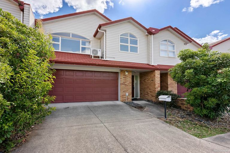 Photo of property in 4 Lime Crescent, Papakura, 2110
