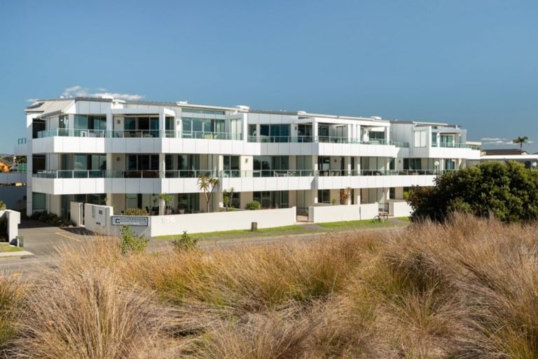 Photo of property in 307/136 Marine Parade, Mount Maunganui, 3116